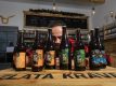 Dárek Domácí degustace piva s pivovarem Zlatá Kráva: Průřez pivními styly pro pivní nadšence + bedna 10 druhů piva