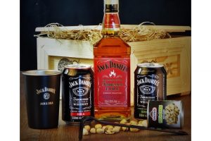 Zážitek – Dárková bedna s páčidlem pro muže Jack Daniel’s Fire – Celá ČR