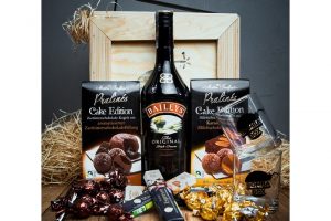 Dárek Dárková bedna s páčidlem pro muže s Baileys Irish Cream Celá ČR