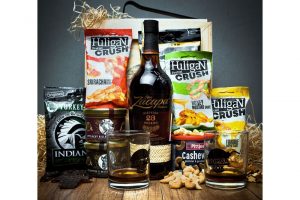 Dárek Dárková bedna s páčidlem pro muže s rumem Ron Zacapa Centenario 23 Sistema Solera Celá ČR