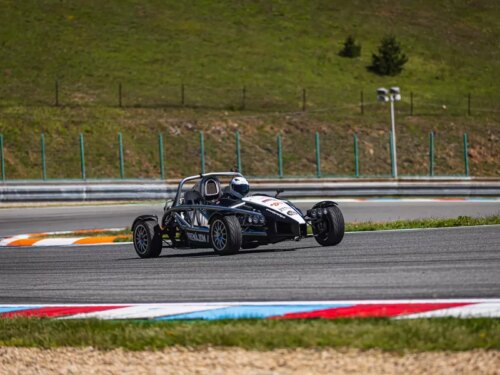 Jízda v Ariel Atom na Masarykově okruhu