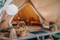 Zážitek Glamping v lese pro dva