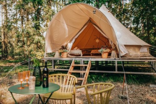 Glamping v lese pro dva