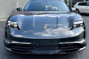 Jízda v elektrickém Porsche Taycan