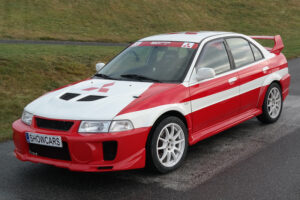 Zážitek Jízda v Mitsubishi Lancer EVO na okruhu Autodrom Most